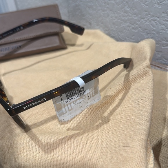 Burberry Havana/Brown Sunglasses - Picture 5 of 6